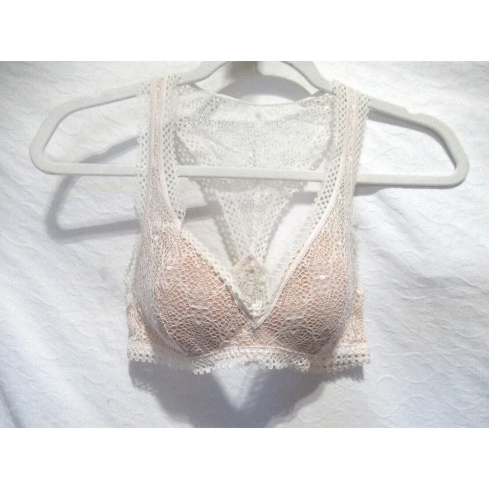 Victoria's Secret Size Small Ivory & Nude All Over Lace Racer Back Bralette‎